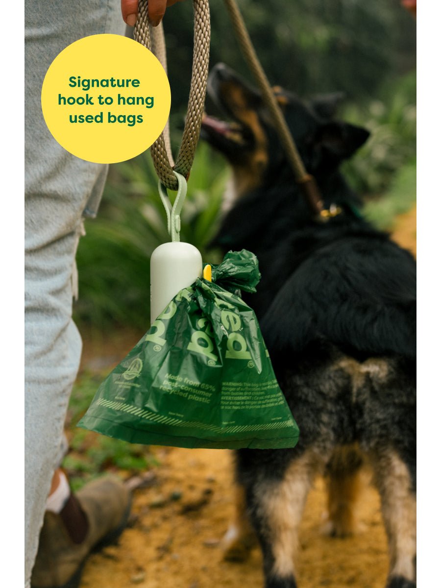 Signature hook to hang used bags
