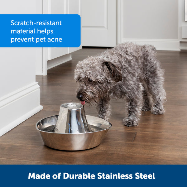 Scratch-resistant material helps prevent pet acne. 