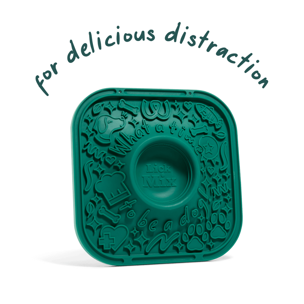 Woof Lickmat Slow Feeder Green. 